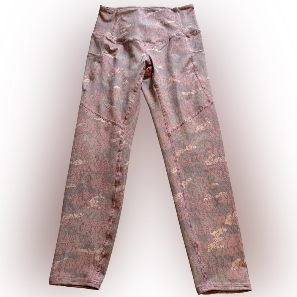 Evolution and Creation 7/8 Capri high waist leggings NWT